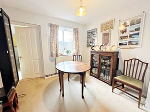 Dining Room- click for photo gallery